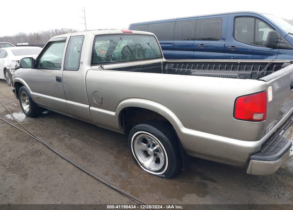 1998 CHEVROLET S-10 LS FLEETSIDE VIN: 1GCCS1944WK213467