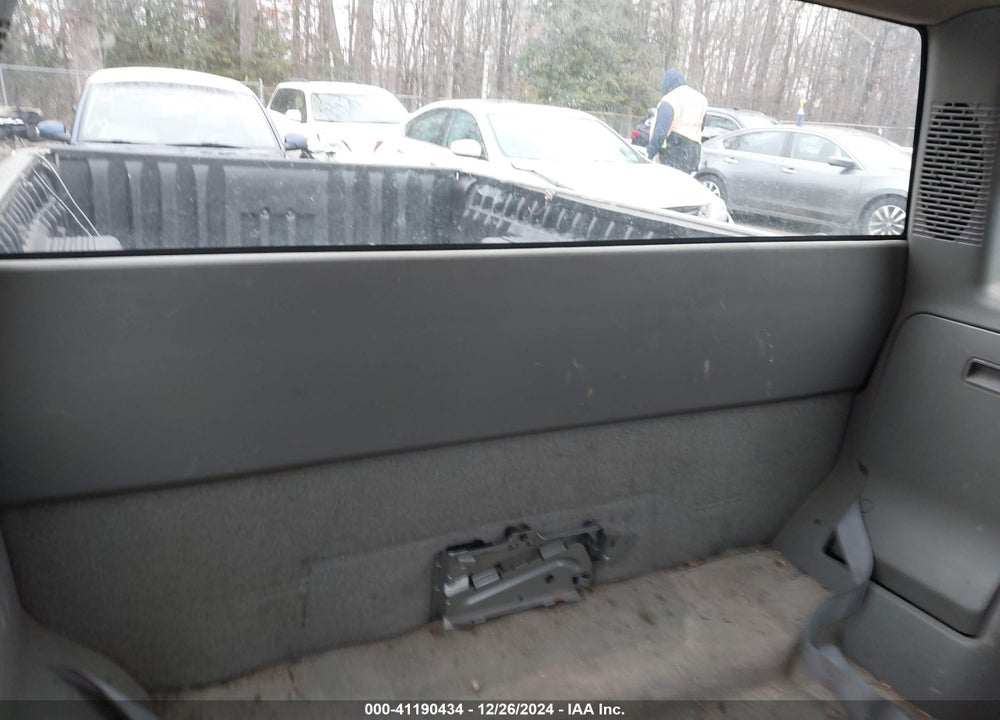 1998 CHEVROLET S-10 LS FLEETSIDE VIN: 1GCCS1944WK213467