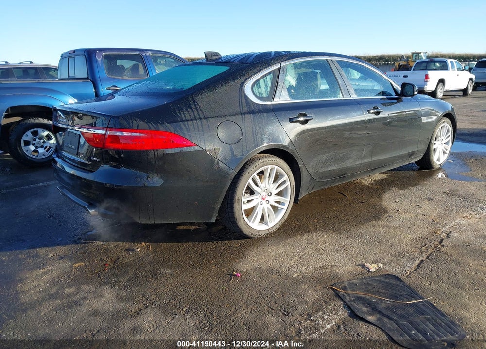 2016 JAGUAR XF VIN: SAJBE4BV1GCY16462