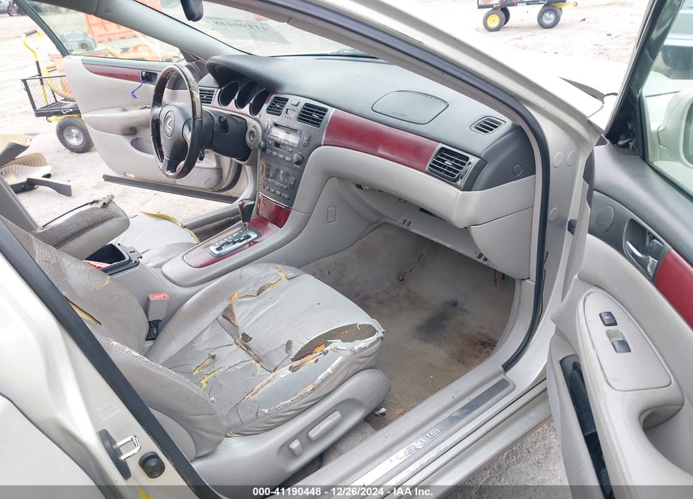 2003 LEXUS ES 300 VIN: JTHBF30G130095757