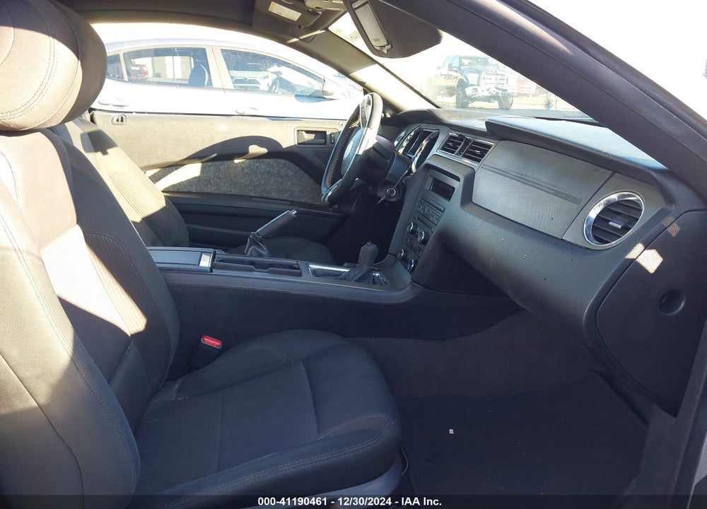 2014 FORD MUSTANG VIN: 1ZVBP8AM6E5305496