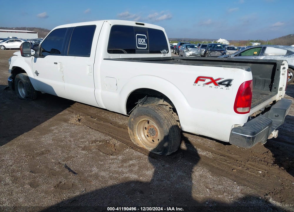2015 FORD F-250 LARIAT VIN: 1FT7W2BTXFEA32630