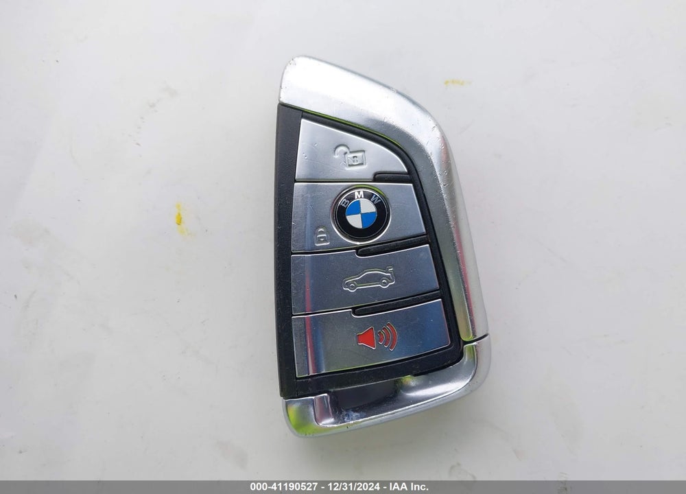 2016 BMW 750I XDRIVE VIN: WBA7F2C52GG420941