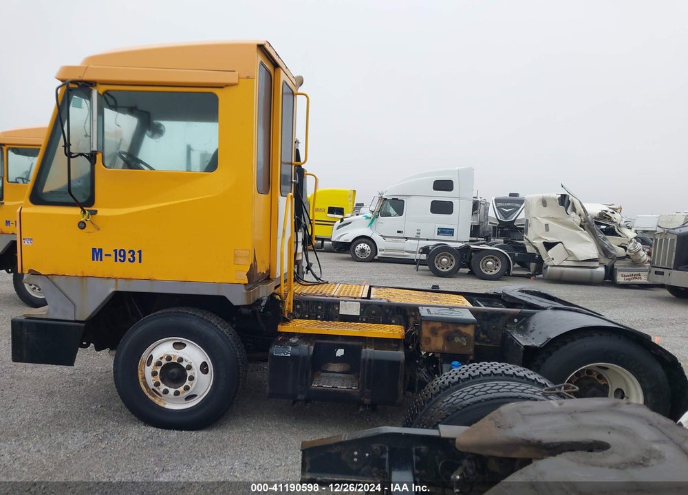 2017 OTTAWA --- VIN: EINJ817EE17345432