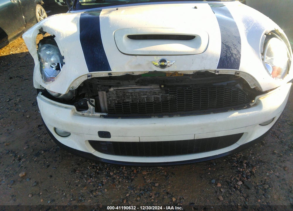 2008 MINI COOPER VIN: WMWMF73508TV33344