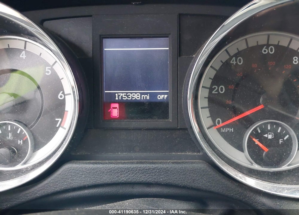 2011 DODGE GRAND CARAVAN CREW VIN: 2D4RN5DG9BR661535