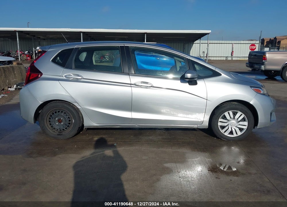 2016 HONDA FIT VIN: JHMGK5H52GX009255