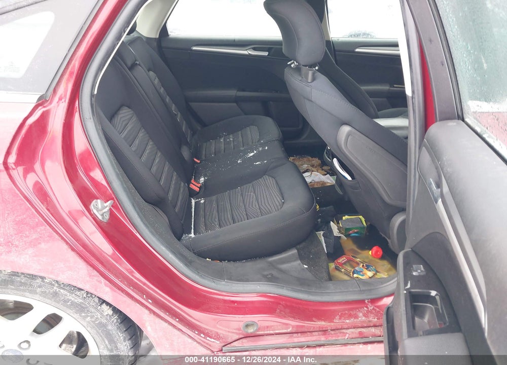 2016 FORD FUSION SE VIN: 3FA6P0HD5GR212647