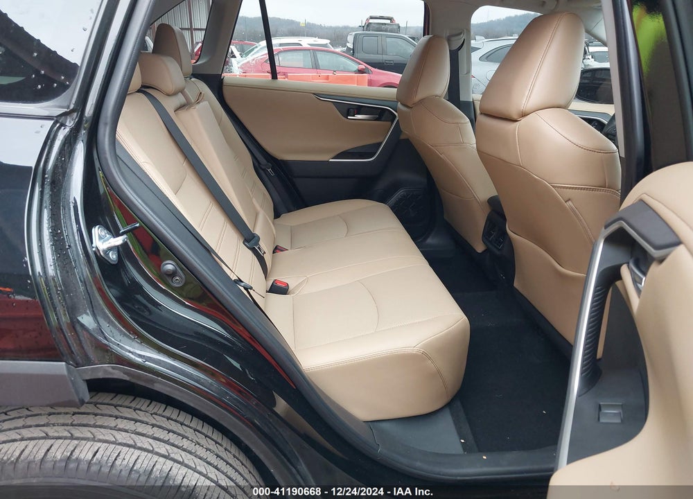 2024 TOYOTA RAV4 VIN: 2T3Y1RFV0RC264868