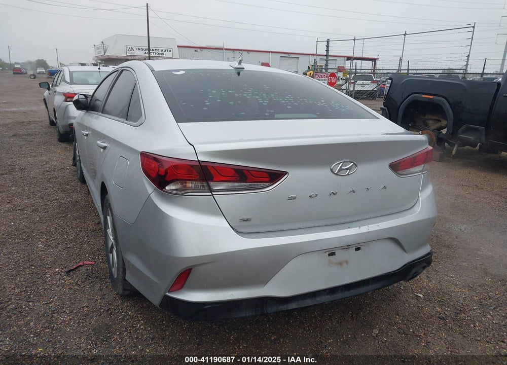 2018 HYUNDAI SONATA VIN: 5NPE24AF6JH612413
