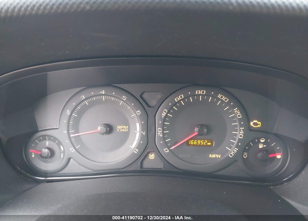 2004 CADILLAC SRX STANDARD VIN: 1GYDE637440125209