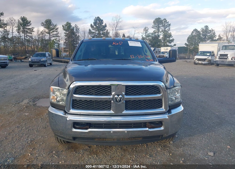 2014 RAM 3500 SLT VIN: 3C63RRHJ1EG270028