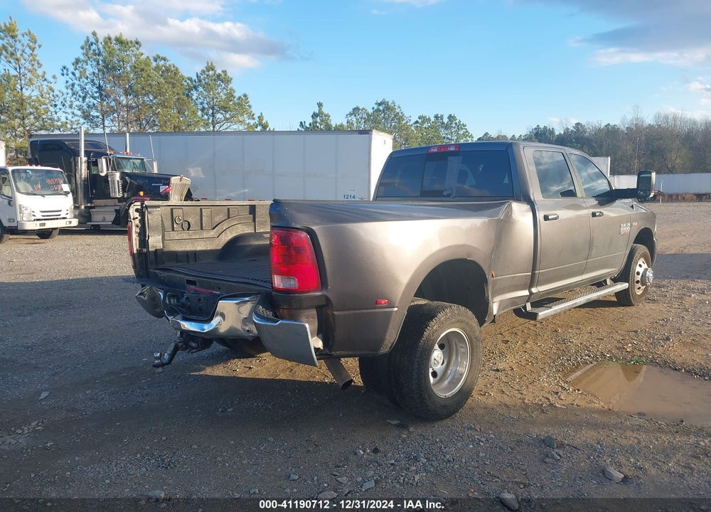 2014 RAM 3500 SLT VIN: 3C63RRHJ1EG270028