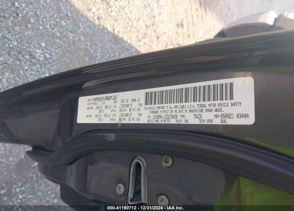 2014 RAM 3500 SLT VIN: 3C63RRHJ1EG270028