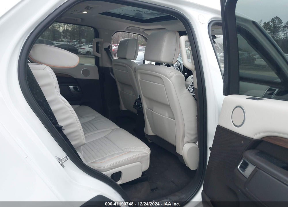 2017 LAND ROVER DISCOVERY HSE LUXURY VIN: SALRHBBV2HA045444