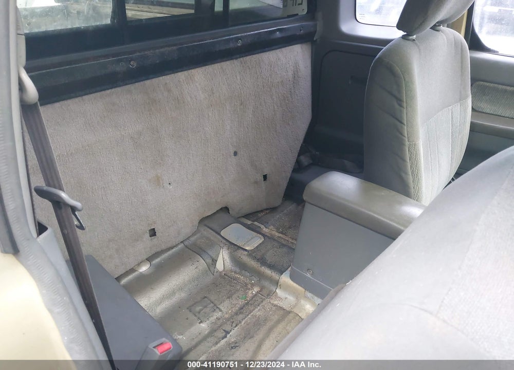 1998 NISSAN FRONTIER SE/XE VIN: 1N6DD26Y3WC344795