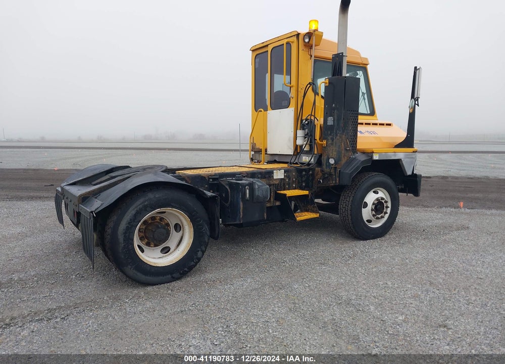 2017 OTTAWA SPOTTER TRACTOR VIN: EINJ817EE17345411