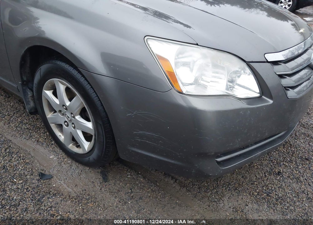 2005 TOYOTA AVALON XL VIN: 4T1BK36B05U037400
