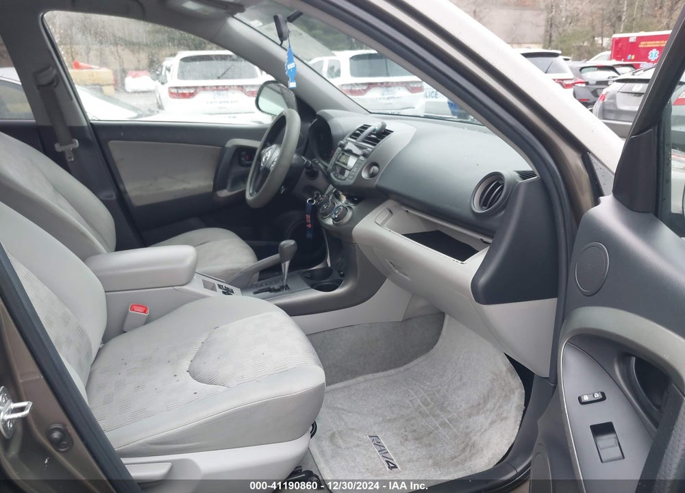 2011 TOYOTA RAV4 VIN: 2T3JF4DV0BW100114