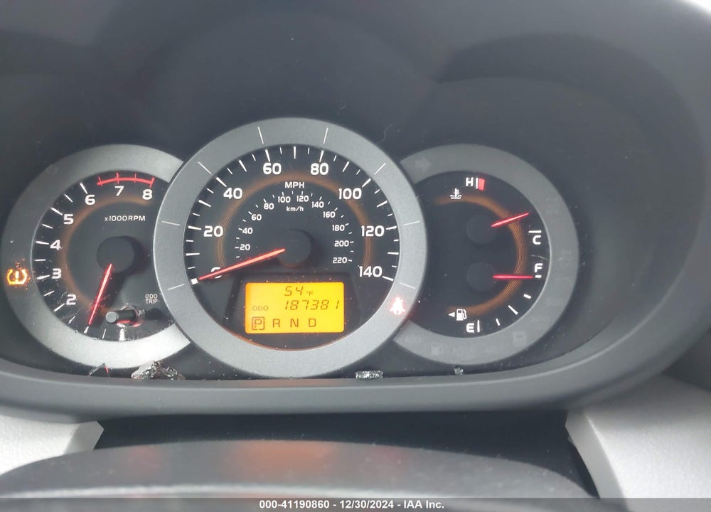 2011 TOYOTA RAV4 VIN: 2T3JF4DV0BW100114