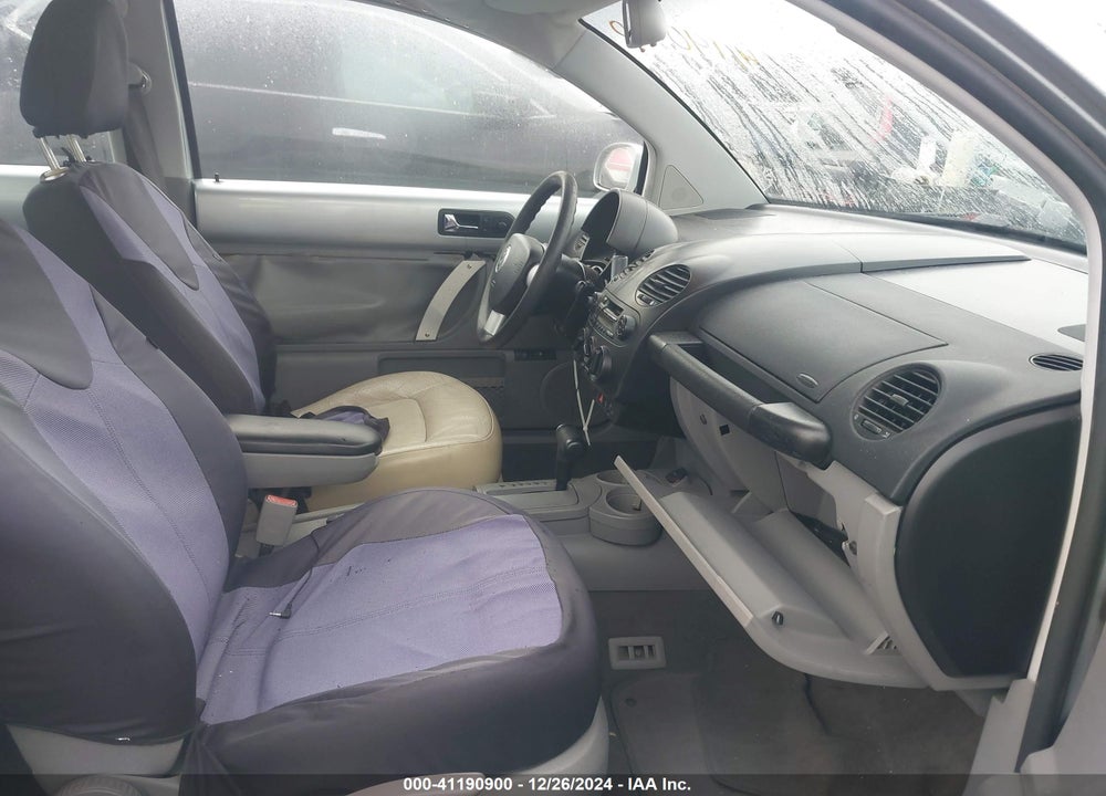 2002 VOLKSWAGEN NEW BEETLE GLS VIN: 3VWCK21C92M461240