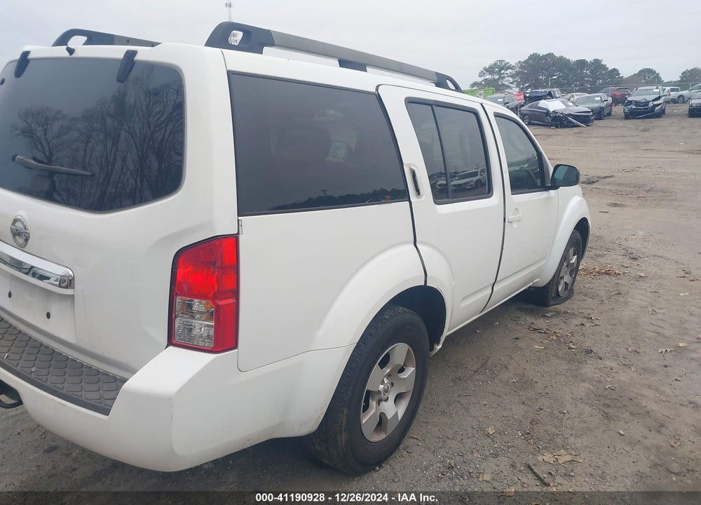 2011 NISSAN PATHFINDER VIN: 5N1AR1NN6BC631966