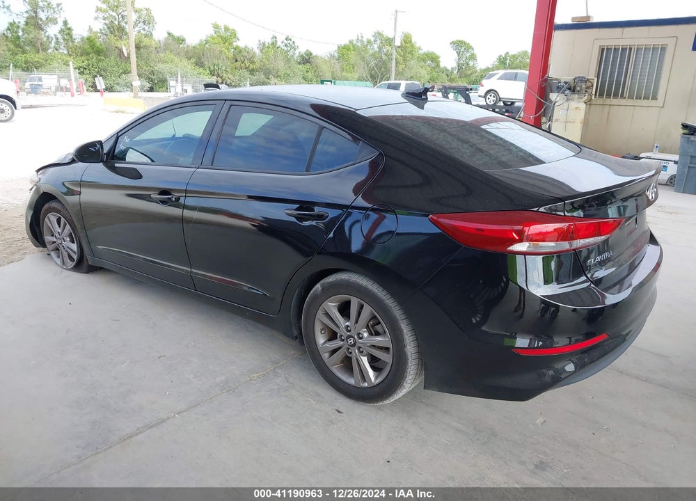 2018 HYUNDAI ELANTRA VIN: KMHD84LFXJU610625