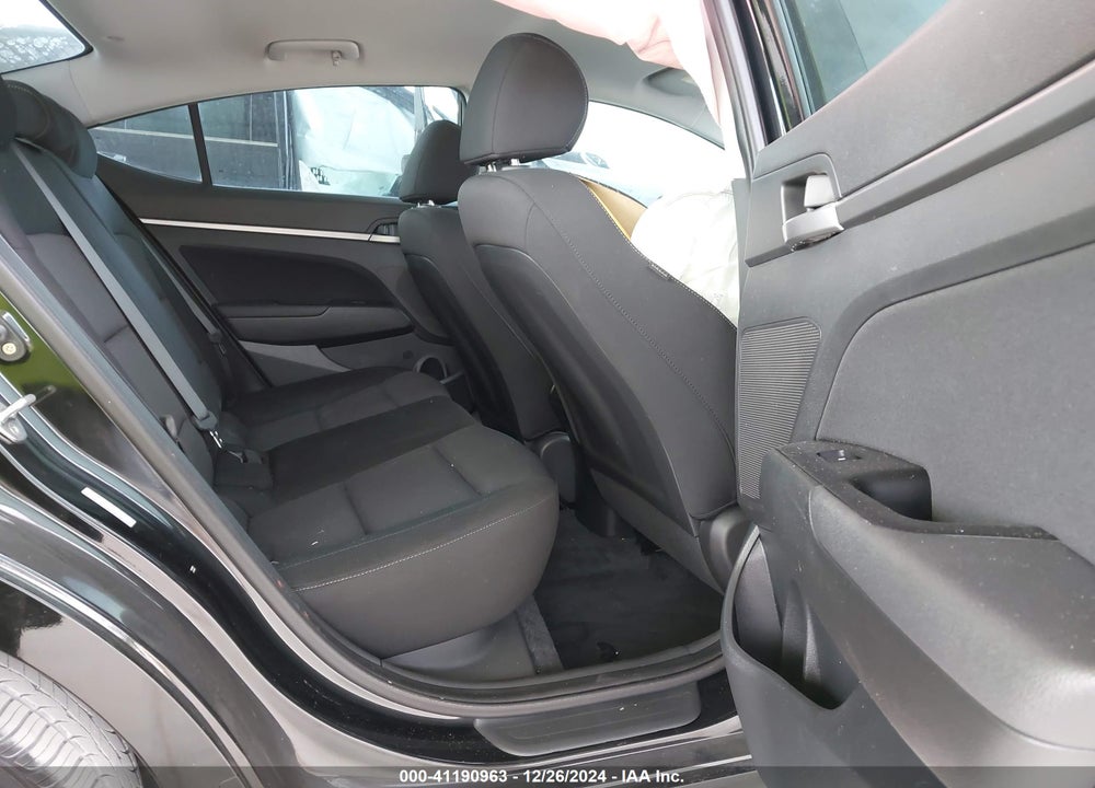 2018 HYUNDAI ELANTRA VIN: KMHD84LFXJU610625