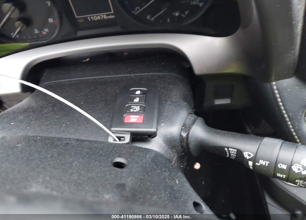 2017 TOYOTA RAV4 VIN: JTMWFREV0HJ141612
