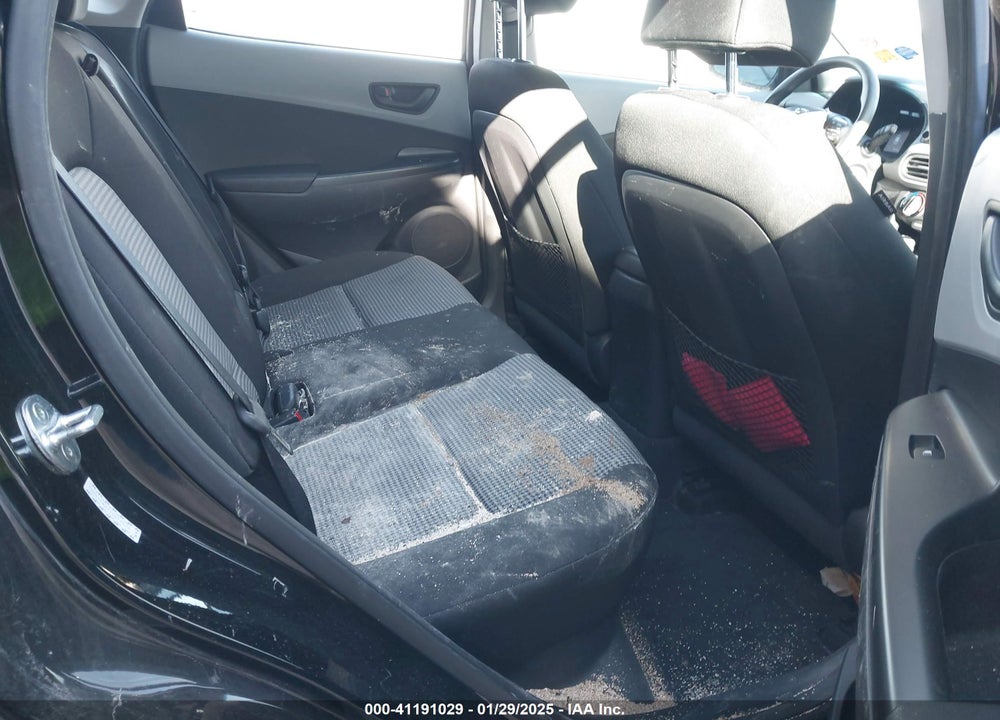 2018 HYUNDAI KONA SE VIN: KM8K1CAA1JU072474