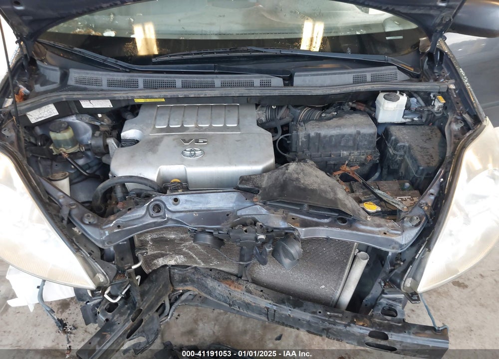 2009 TOYOTA SIENNA XLE VIN: 5TDZK22C89S231744
