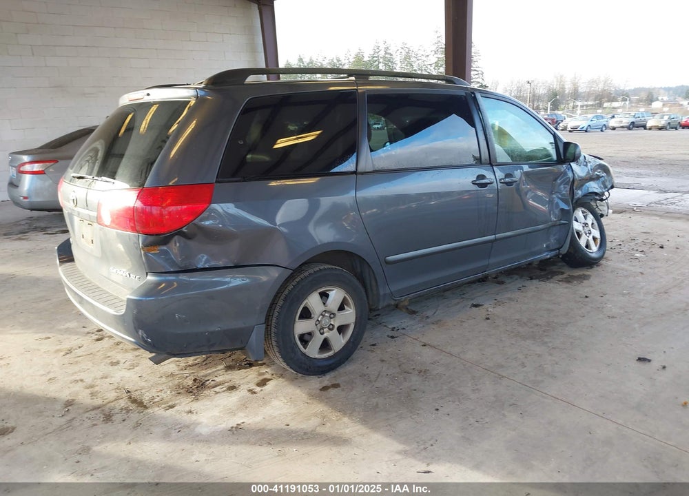 2009 TOYOTA SIENNA XLE VIN: 5TDZK22C89S231744