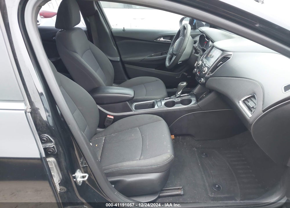 2017 CHEVROLET CRUZE VIN: 1G1BE5SM5H7160748