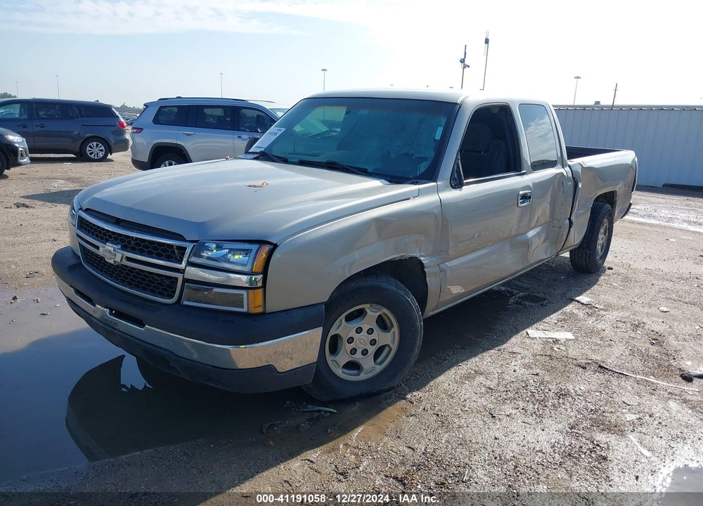 2003 CHEVROLET SILVERADO 1500 LS VIN: 2GCEC19T031117764