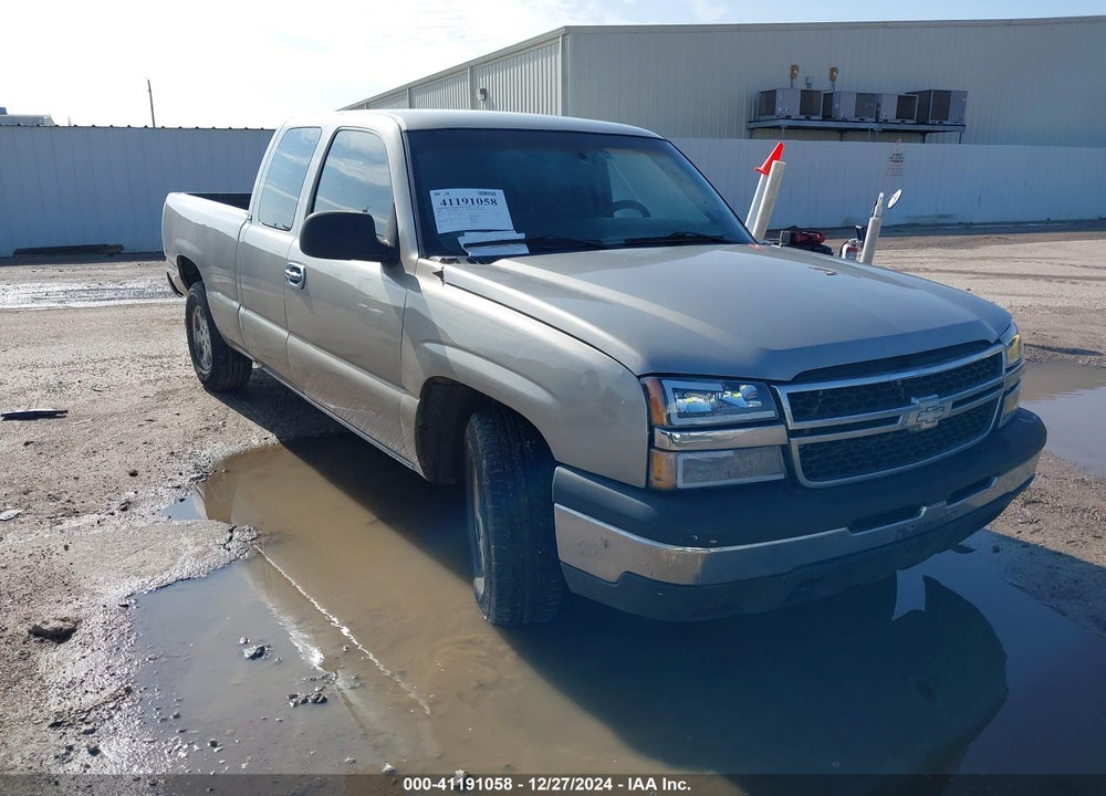 2003 CHEVROLET SILVERADO 1500 LS VIN: 2GCEC19T031117764