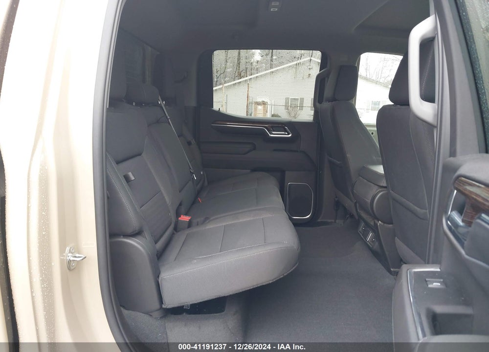 2022 GMC SIERRA 1500 4WD SHORT BOX ELEVATION WITH 3SB VIN: 3GTPUCEK0NG543527