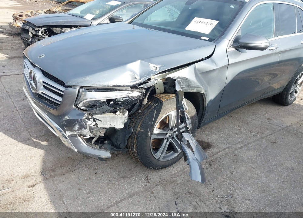 2018 MERCEDES-BENZ GLC 300 4MATIC VIN: WDC0G4KB2JV111732