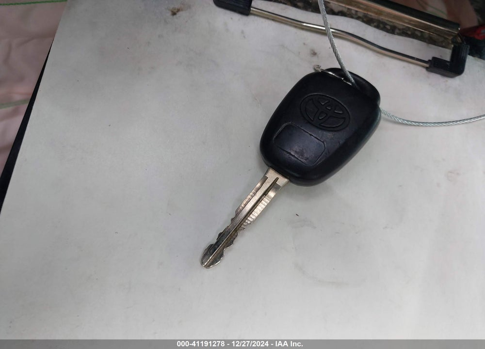 2017 TOYOTA CAMRY VIN: 4T1BF1FK8HU721558