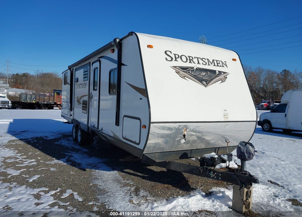 2015 KZ SPORTSMEN CL VIN: 4EZTU2928F8118873