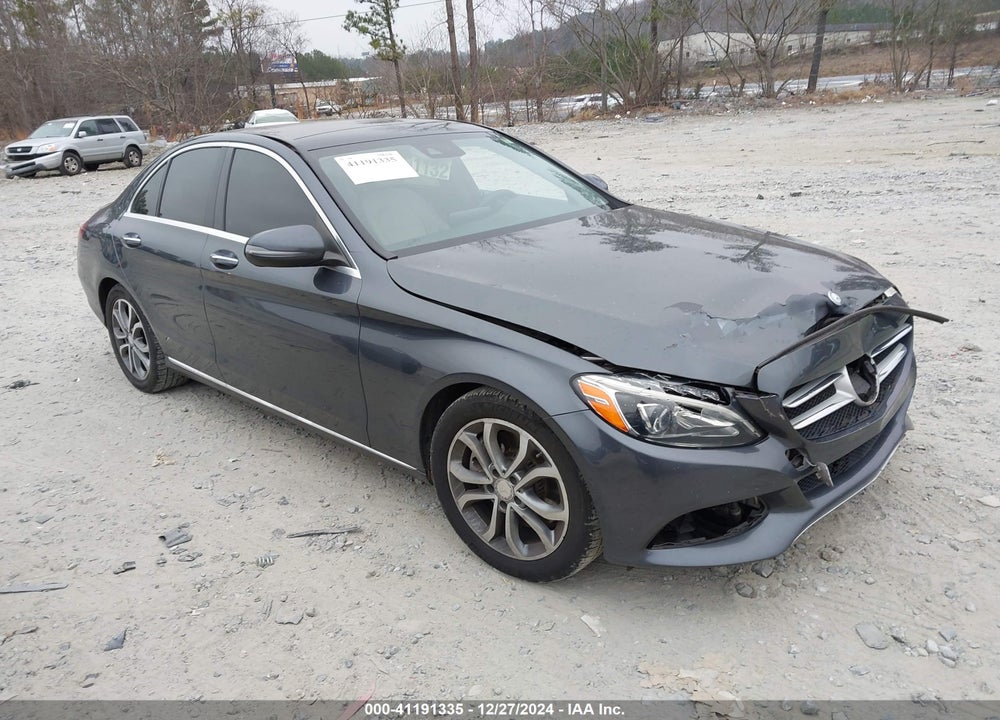 2016 MERCEDES-BENZ C 300 LUXURY/SPORT VIN: WDDWF4JB1GR137394