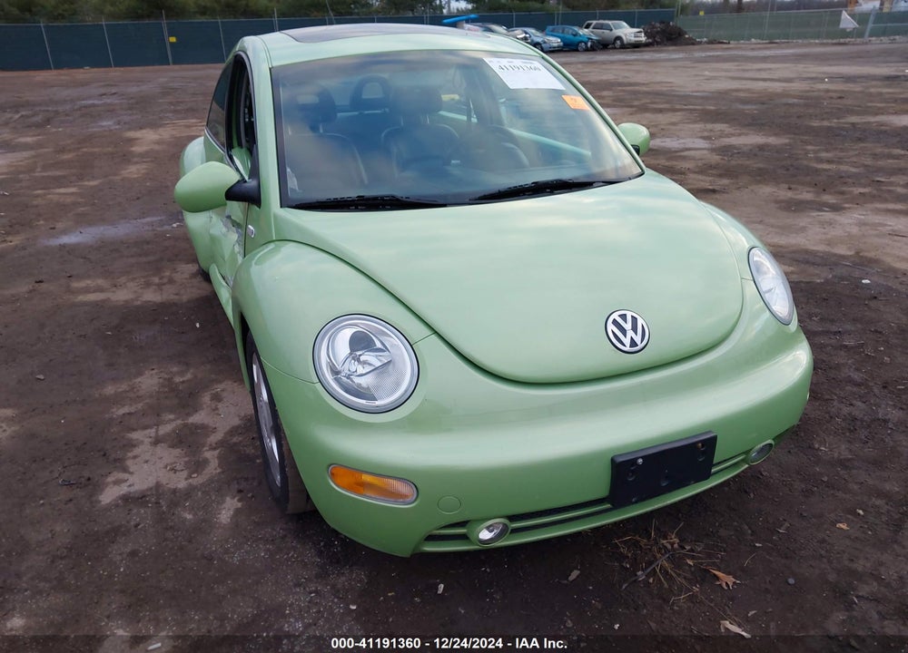 2001 VOLKSWAGEN NEW BEETLE GLX VIN: 3VWDD21C81M461520