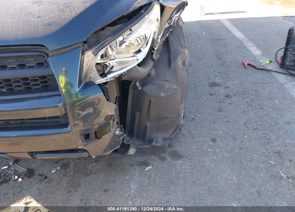 2011 TOYOTA RAV4 VIN: 2T3ZF4DV3BW085577