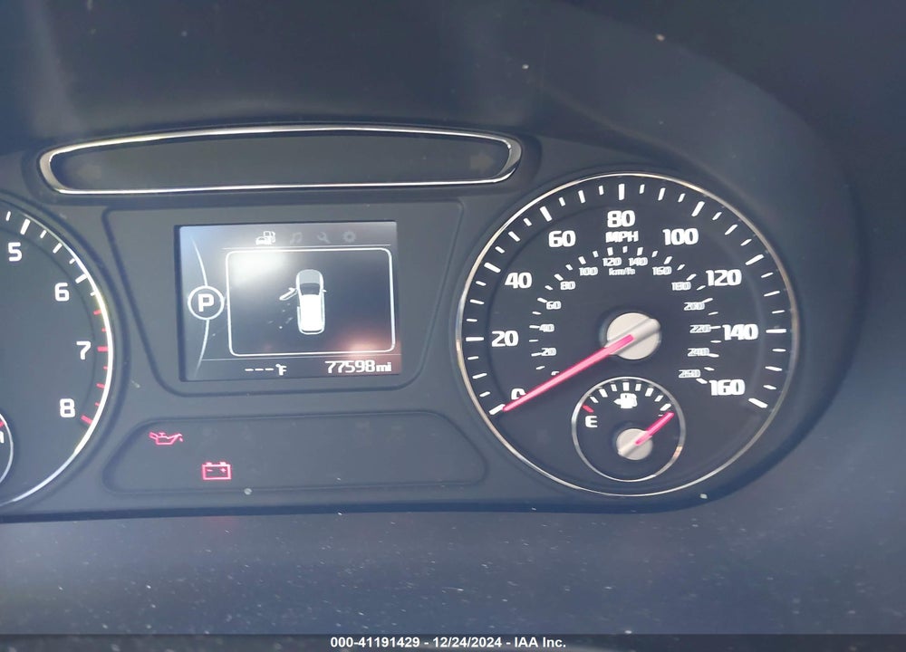 2017 KIA SORENTO 3.3L LX VIN: 5XYPG4A58HG194584