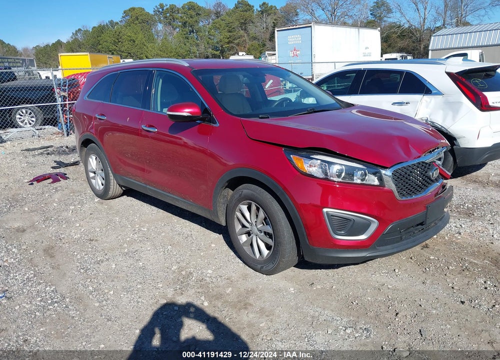2017 KIA SORENTO 3.3L LX VIN: 5XYPG4A58HG194584