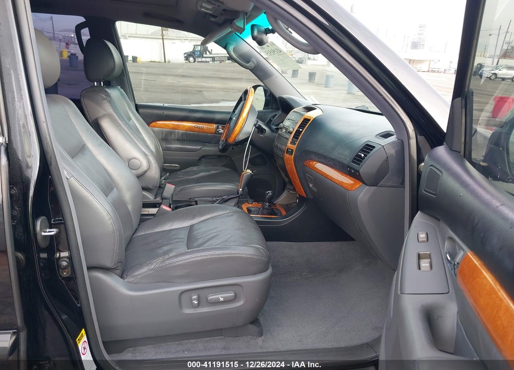 2003 LEXUS GX 470 VIN: JTJBT20X130002964