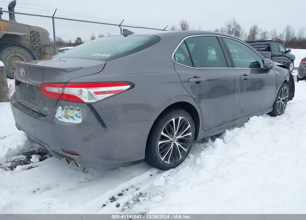 2020 TOYOTA CAMRY SE VIN: 4T1G11AK1LU954198