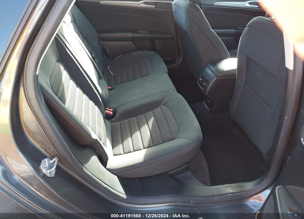2020 FORD FUSION SE VIN: 3FA6P0HD8LR257009