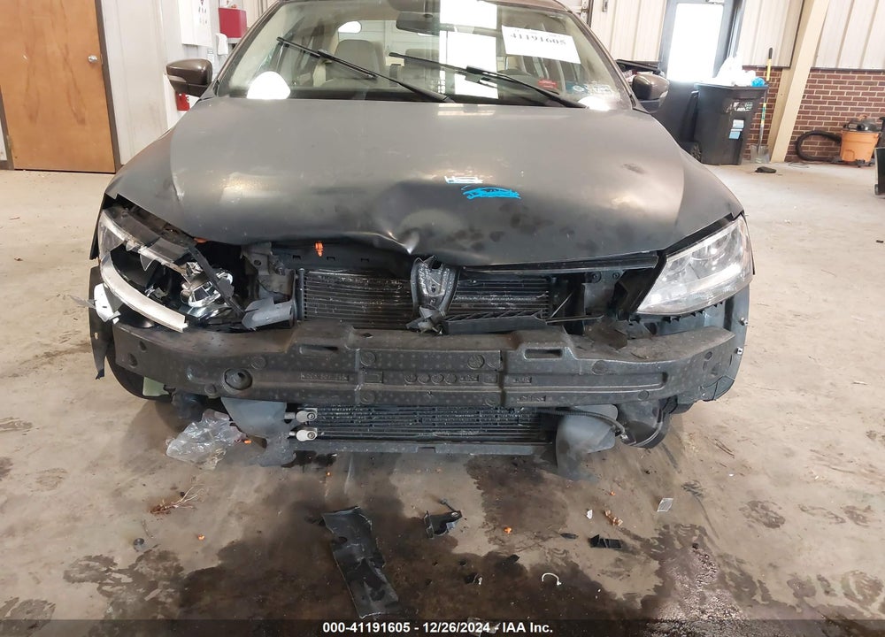 2011 VOLKSWAGEN JETTA VIN: 3VWDX7AJ1BM320275