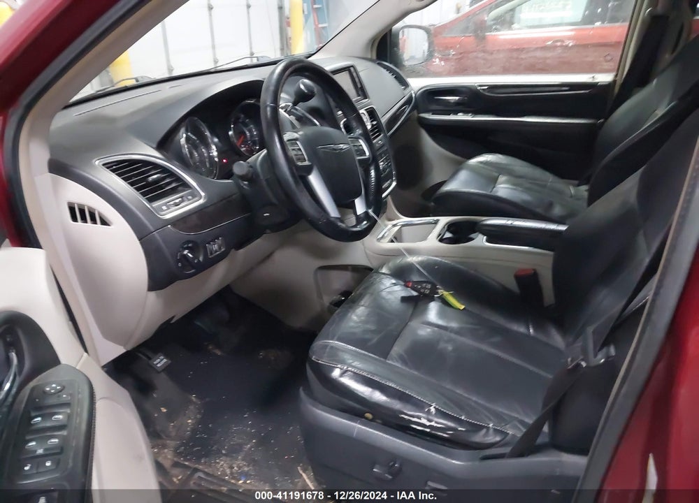 2011 CHRYSLER TOWN & COUNTRY LIMITED VIN: 2A4RR6DG1BR630412