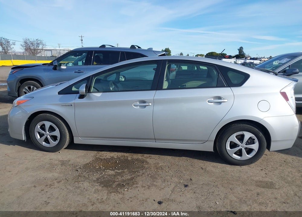 2013 TOYOTA PRIUS VIN: JTDKN3DU5D5687686